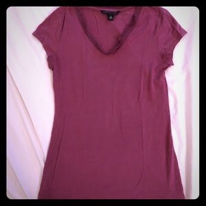 Banana Republic vneck shirt